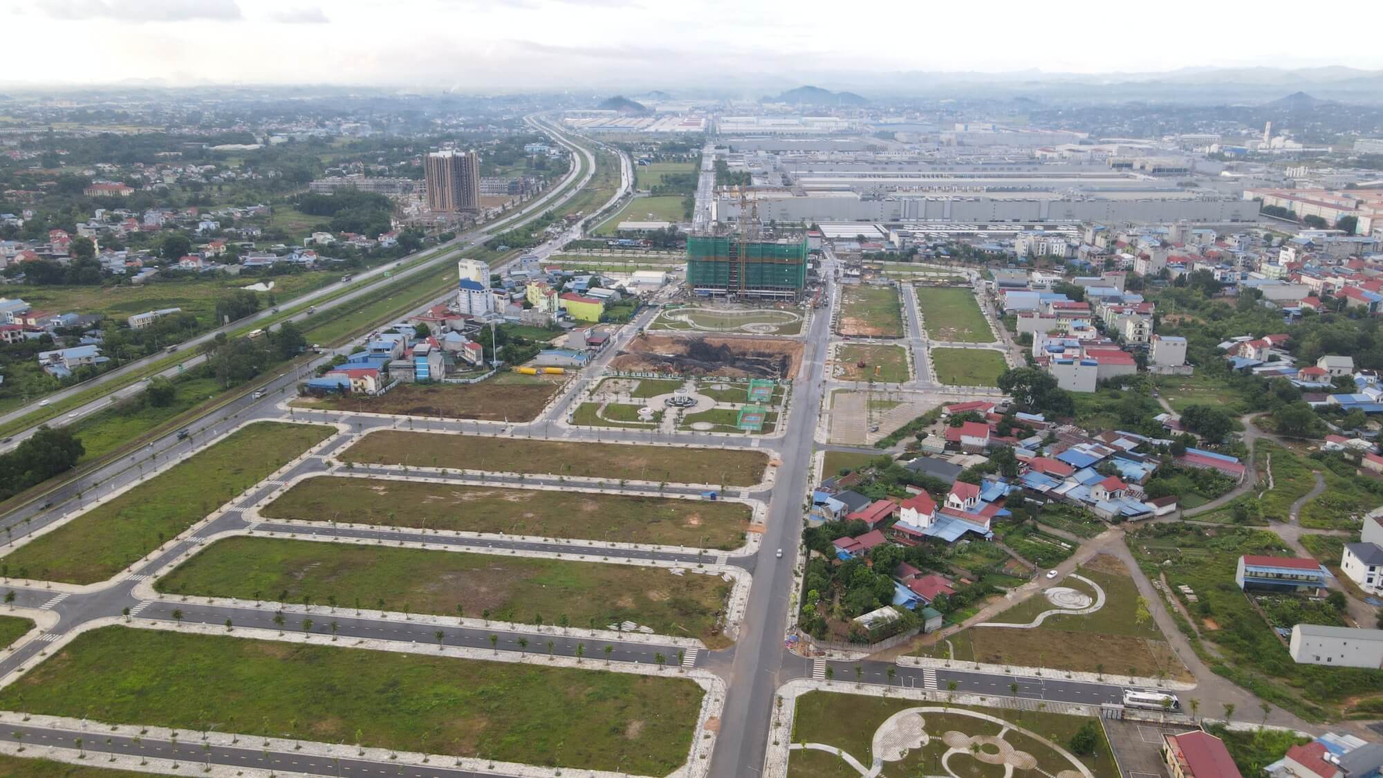 tiến độ dự án yên bình complex